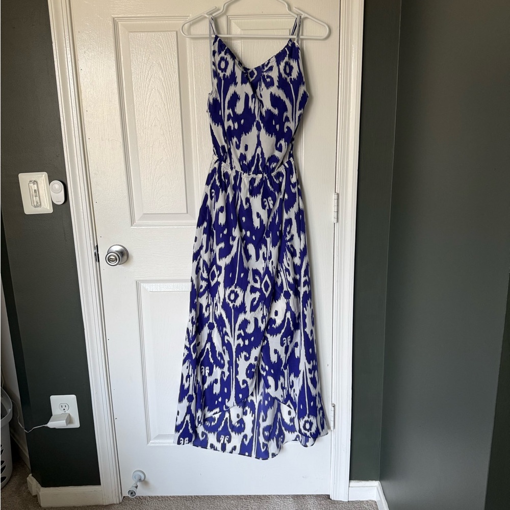 Athleta ikat pattern Maxi Dress with slit